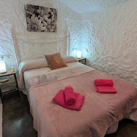 הוילה Gorafe Cueva Rincon Bustamante מראה חיצוני תמונה